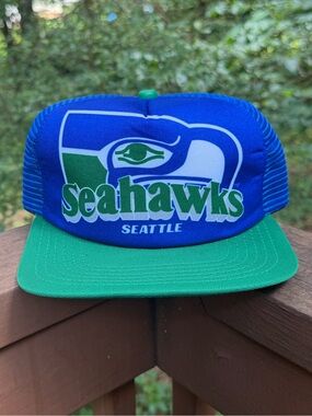 Vintage New Era Seattle Seahawks Trucker Deadstock Snapback Hat